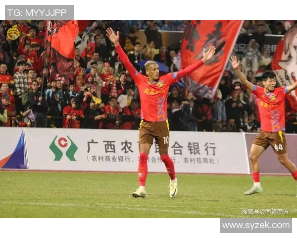 中甲广西赛区因观众互掷水杯事件遭中足联通报批评引发关注