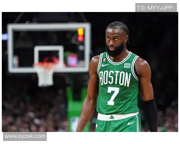 杰伦布朗回忆与斯玛特共战岁月感叹他身穿湖人球衣的奇妙感觉 杰伦布朗回忆与斯玛特共战岁月感叹他身穿湖人球衣的奇妙感觉