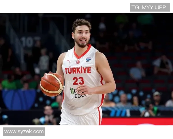 火箭半场苦战落后活塞7分杜兰特表现抢眼申京状态低迷奥萨尔阿门合力贡献16分