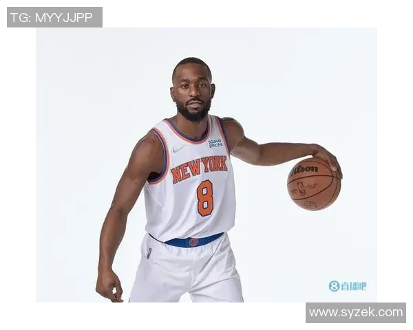 老哥你又胖了美记与绿军传奇安东尼沃克合影引发热议